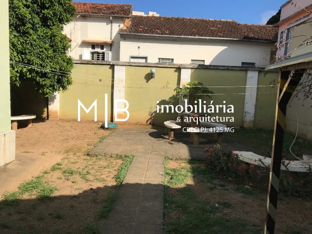 Casa 3 quartos e 1 banheiro, à venda, no bairro CENTRO em CATAGUASES