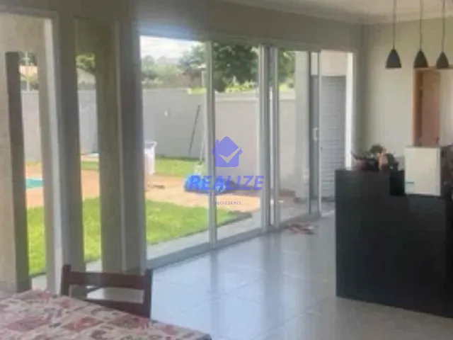 Casa com 1000m² 4 quartos e 6 banheiros, à venda, no bairro Residencial Parque Laguna II em Botucatu