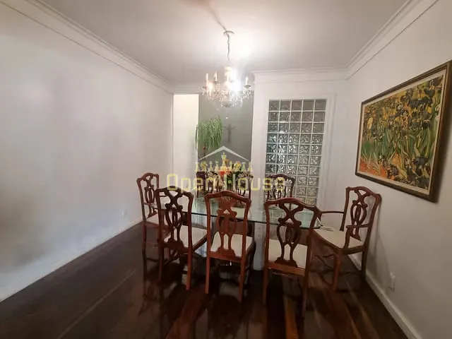 Casa com 300m² 5 quartos e 7 banheiros, à venda, no bairro Vila Santa Cecília em Volta Redonda