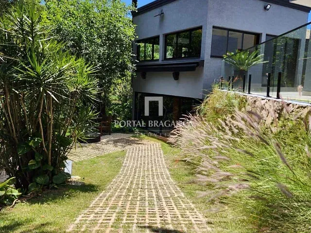 Casa com 195m² 3 quartos e 4 banheiros, à venda, no bairro Condomínio Jardim das Palmeiras em Bragança Paulista