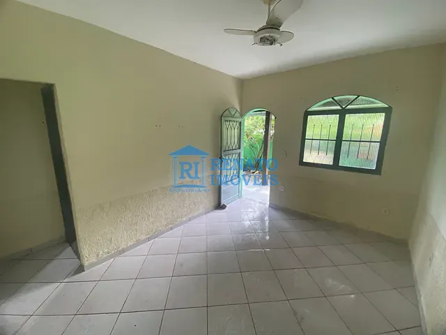 Casa 2 quartos e 1 banheiro, para alugar, no bairro Mumbuca em Maricá