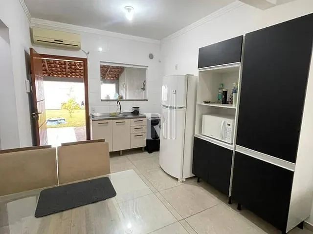 Casa 2 quartos e 1 banheiro, para alugar, no bairro Areias em Tijucas