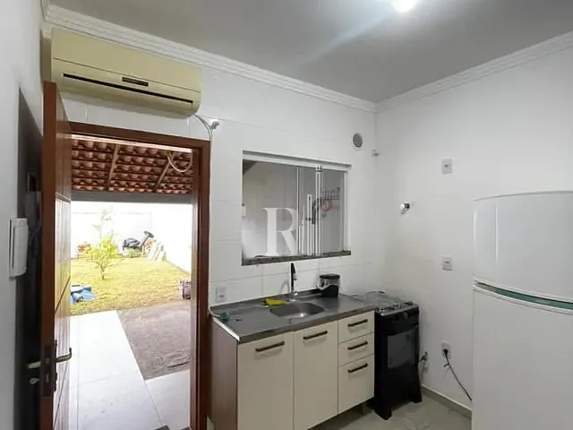 Casa 2 quartos e 1 banheiro, para alugar, no bairro Areias em Tijucas
