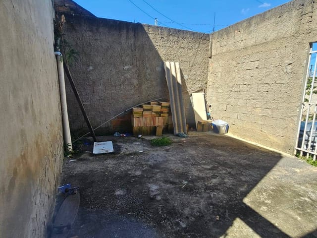 Casa 3 quartos e 1 banheiro, à venda, no bairro Duquesa II (São Benedito) em Santa Luzia