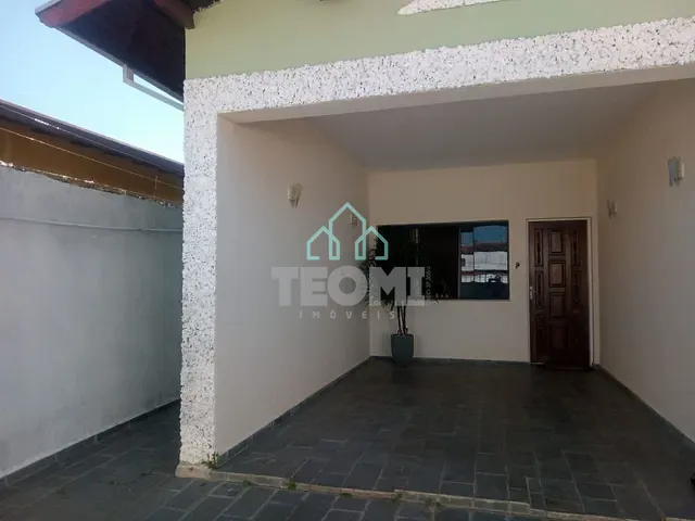Casa com 250m² 3 quartos e 2 banheiros, à venda, no bairro Jardim da Luz em Taubaté