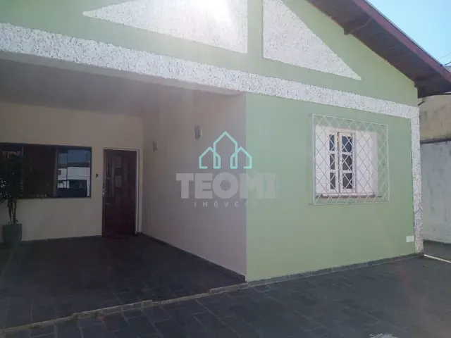 Casa com 250m² 3 quartos e 2 banheiros, à venda, no bairro Jardim da Luz em Taubaté