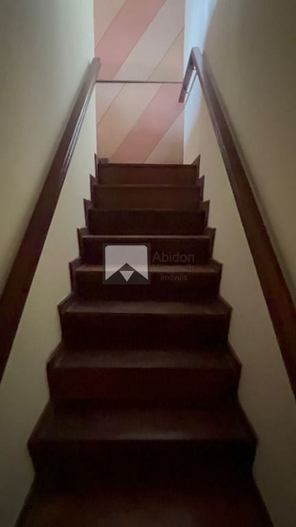 Casa à venda com 4 quartos, 300m² - Foto 31