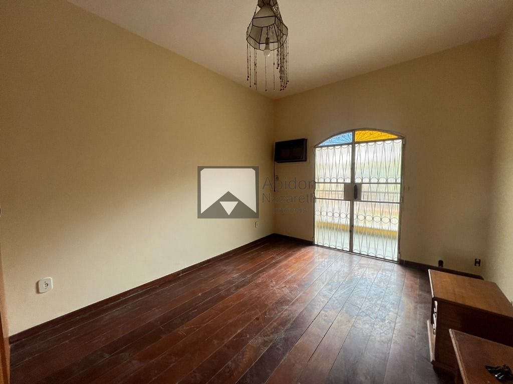 Casa à venda com 4 quartos, 300m² - Foto 34
