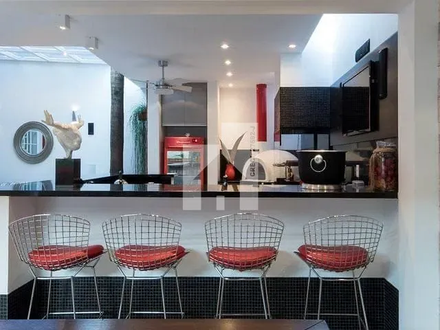 Casa com 405m² 3 quartos e 5 banheiros, à venda, no bairro Portal do Paraíso I em Jundiaí