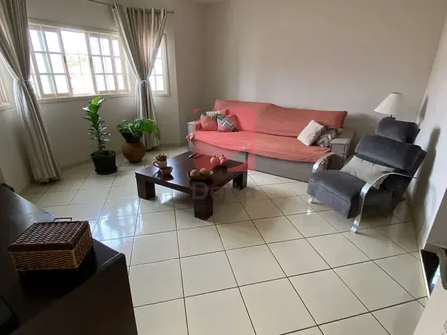 Casa 3 quartos e 4 banheiros, à venda, no bairro Cidade Jardim em Pirassununga