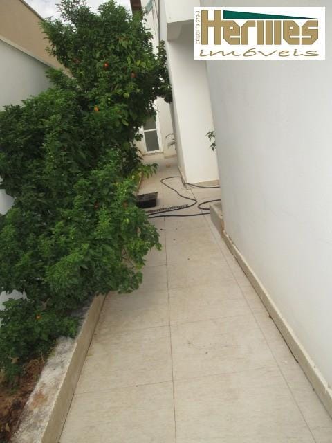 Casa, 4 quartos, 250 m² - Foto 28