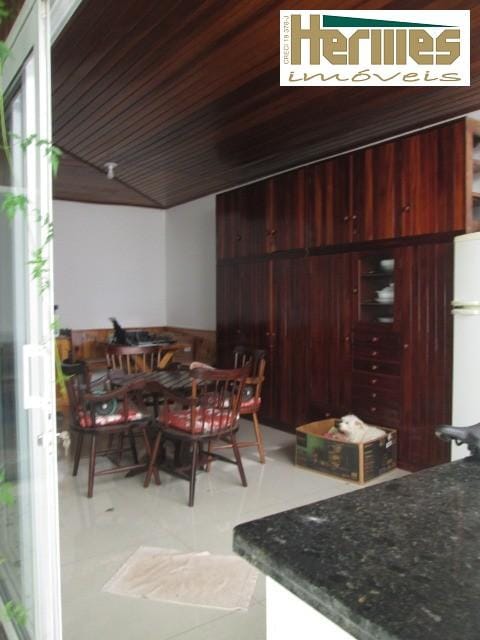 Casa, 4 quartos, 250 m² - Foto 25
