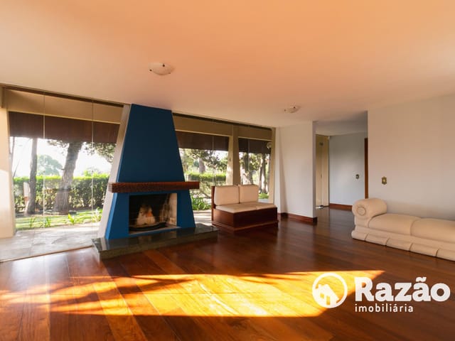 Casa 4 quartos e 4 banheiros, para alugar, no bairro Centro em Pinhais