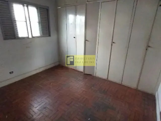 Casa com 249m² 3 quartos e 3 banheiros, para alugar, no bairro Parque Industrial em São José do Rio Preto
