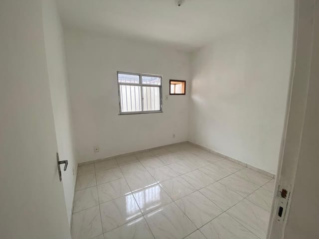 Casa com 41m² 1 quarto e 1 banheiro, à venda, no bairro Marechal Hermes em Rio de Janeiro
