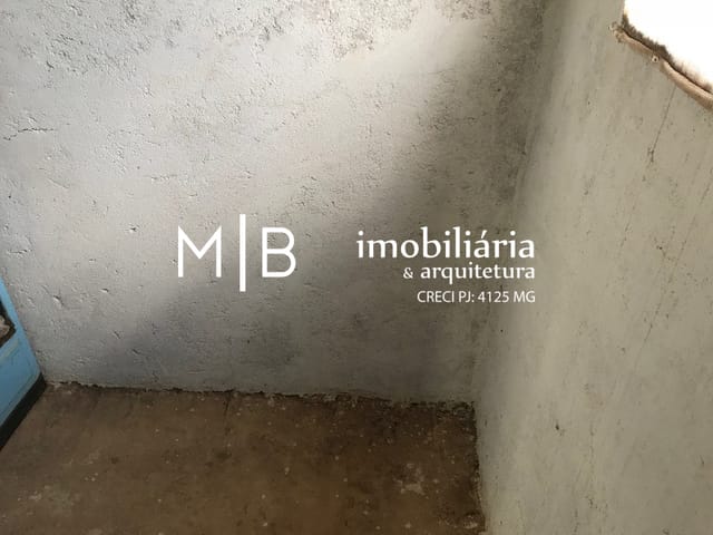 Casa 2 quartos e 1 banheiro, à venda, no bairro CENTRO em ANGICOS DE MINAS (BRASÍLIA DE MINAS)