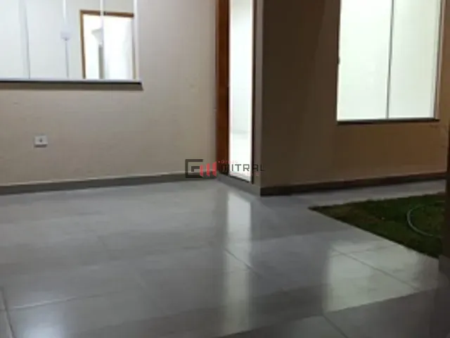 Casa 3 quartos e 2 banheiros, à venda, no bairro Jardim Barra Forrest em Londrina