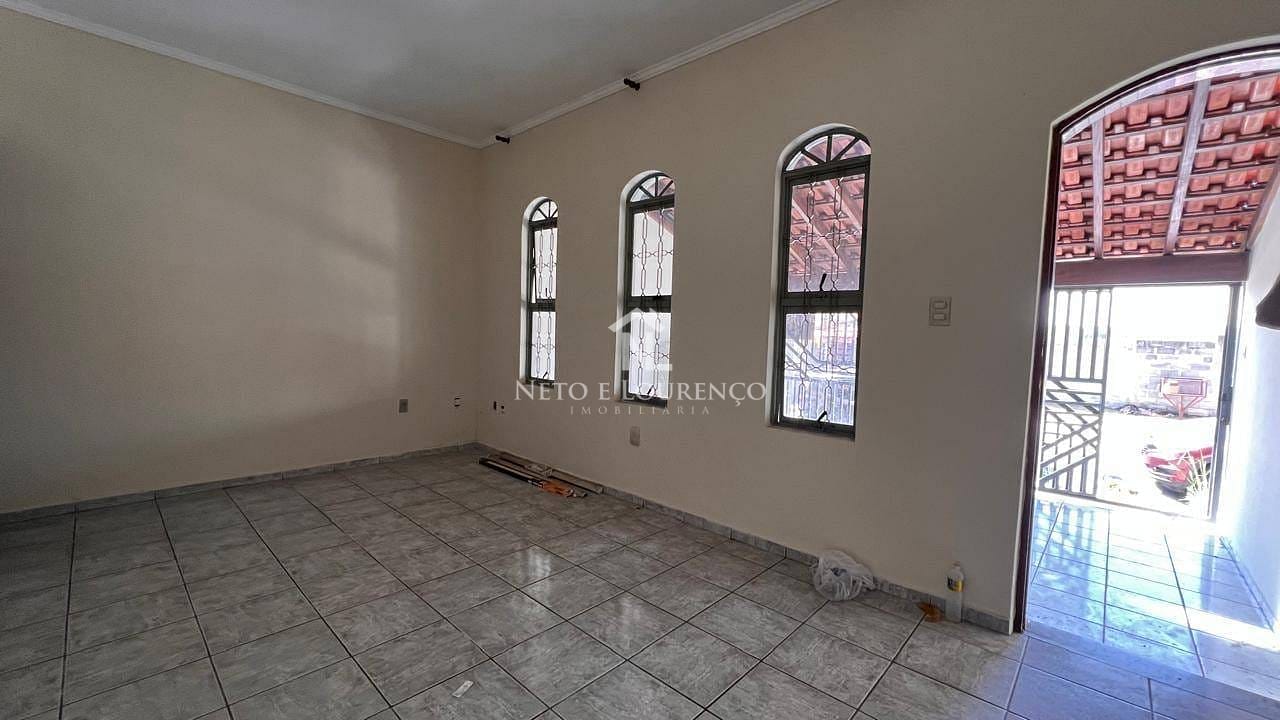 Casa à venda com 3 quartos, 175m² - Foto 8