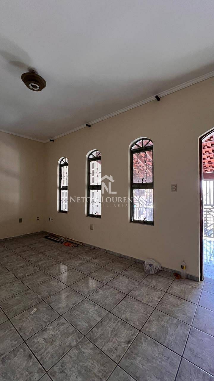 Casa à venda com 3 quartos, 175m² - Foto 7