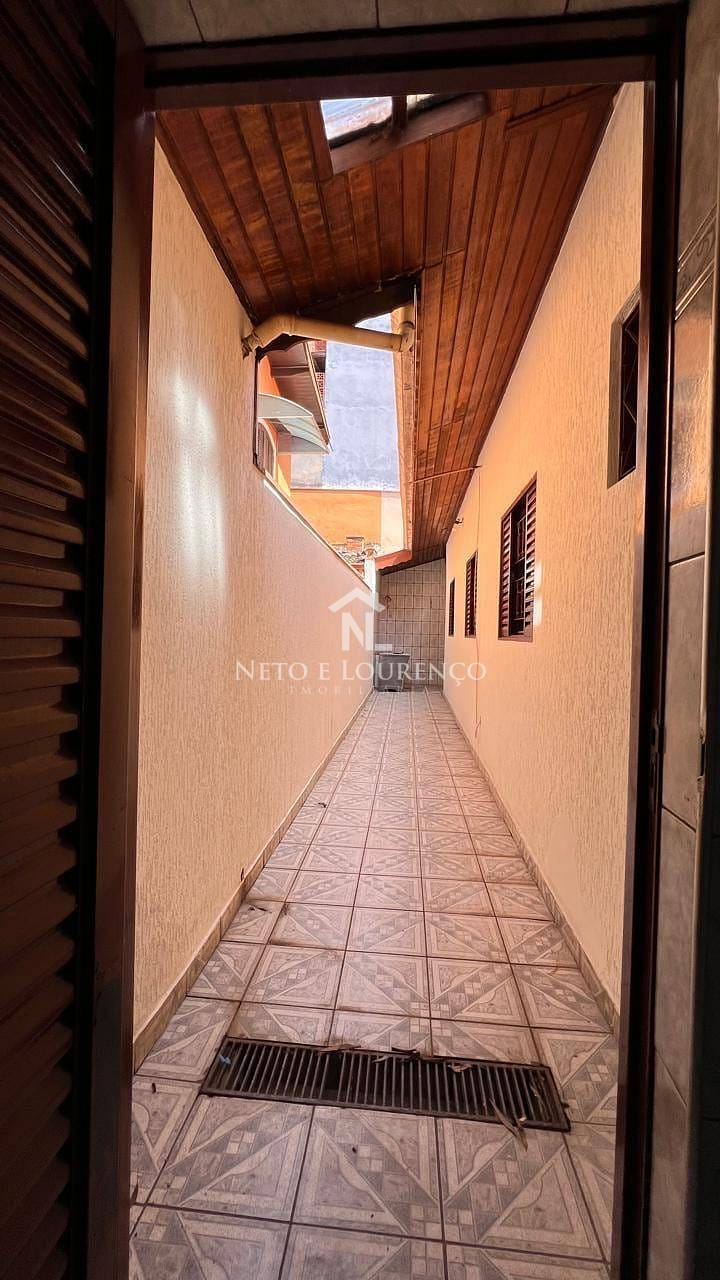 Casa à venda com 3 quartos, 175m² - Foto 11