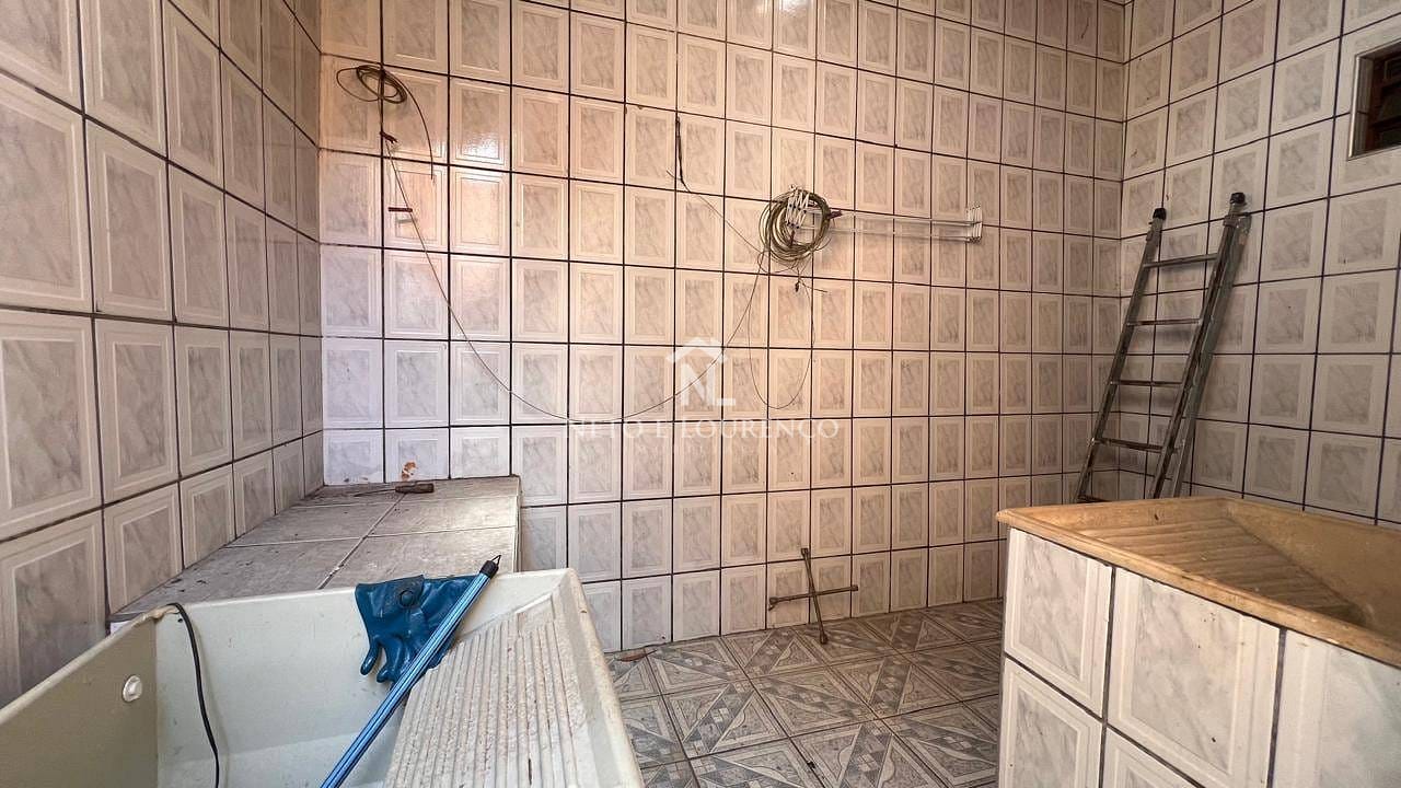 Casa à venda com 3 quartos, 175m² - Foto 17