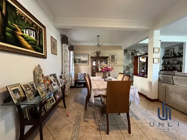 Casa 3 quartos e 3 banheiros, à venda, no bairro Vila Santa Cecília em Volta Redonda