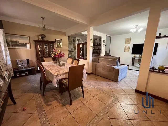 Casa 3 quartos e 3 banheiros, à venda, no bairro Vila Santa Cecília em Volta Redonda