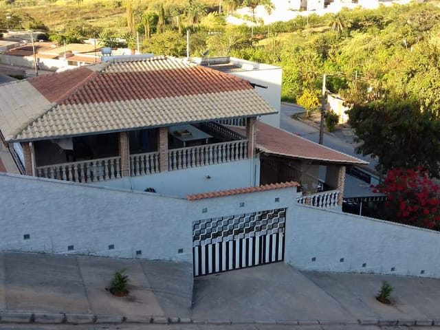 Casa 3 quartos e 1 banheiro, à venda, no bairro Duquesa II (São Benedito) em Santa Luzia