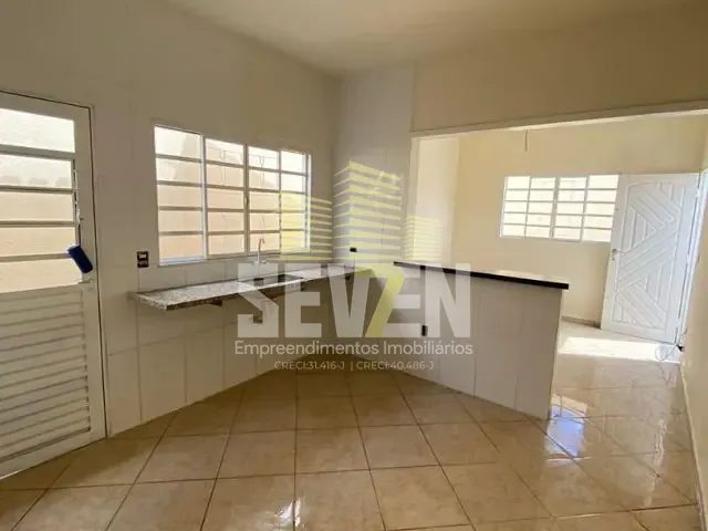 Casa com 160m² 3 quartos e 1 banheiro, à venda, no bairro Jardim Helena em Bauru