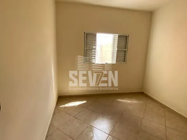 Casa com 160m² 3 quartos e 1 banheiro, à venda, no bairro Jardim Helena em Bauru