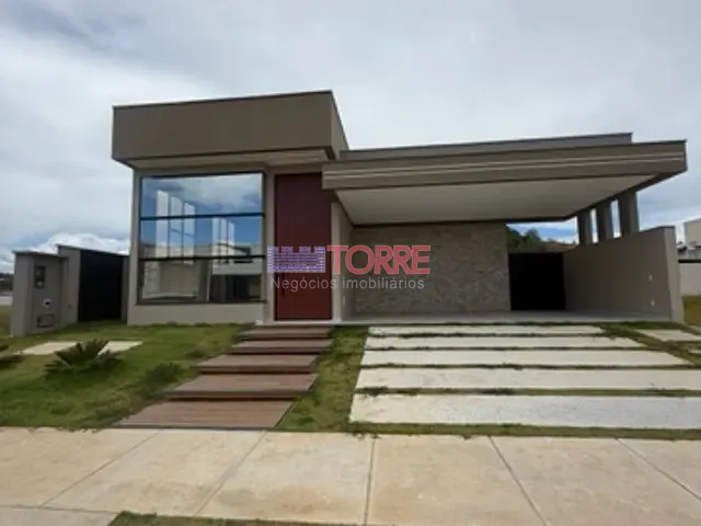 Casa 3 quartos e 3 banheiros, à venda, no bairro Nossa Senhora da Vitória em Ilhéus
