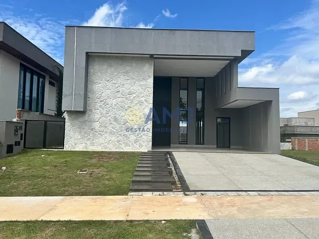 Casa com 338m² 3 quartos e 4 banheiros, à venda, no bairro Parqville Pinheiros em Aparecida de Goiânia