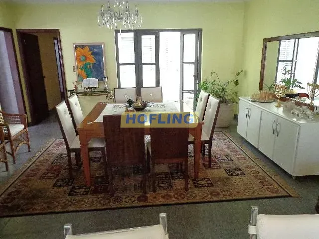 Casa com 1m², à venda, no bairro Jardim América em Rio Claro