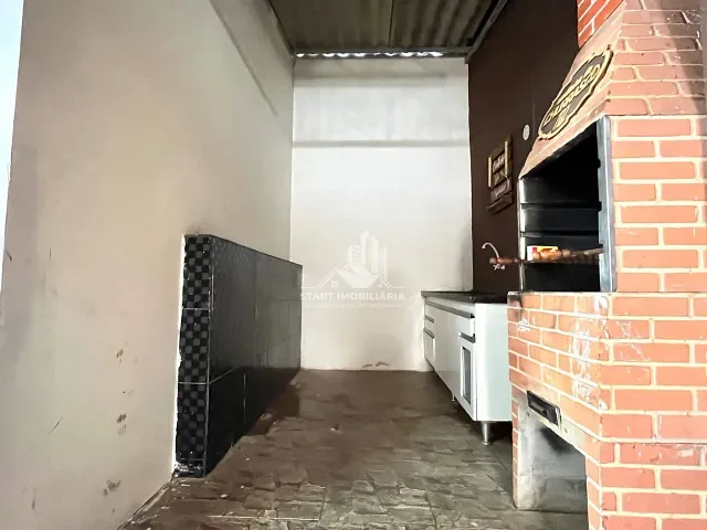 Casa 3 quartos e 1 banheiro, para alugar, no bairro Núcleo Habitacional Paulo Darvi Reguini em Pederneiras