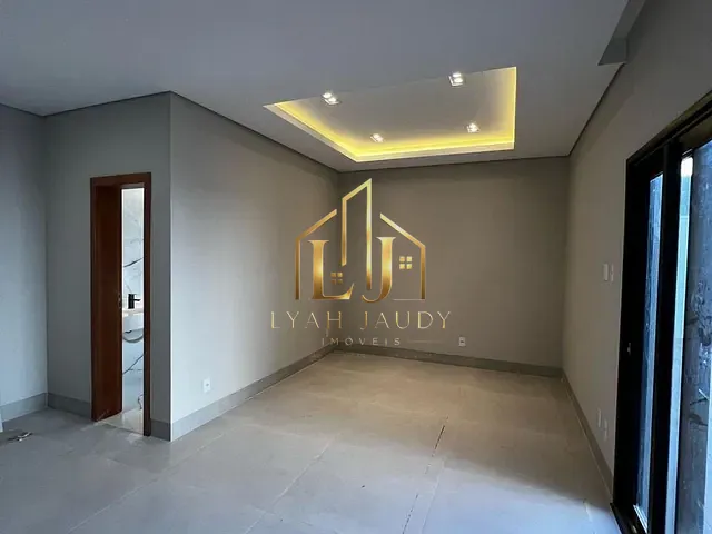 Casa com 375m² 3 quartos e 6 banheiros, à venda, no bairro Jardim Imperial em Cuiabá