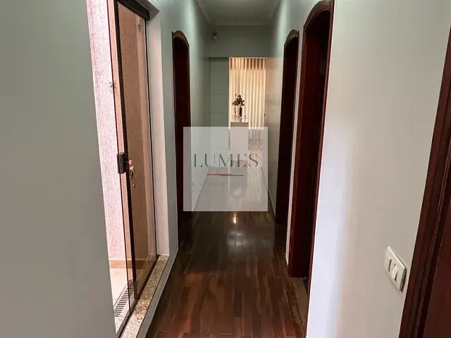 Casa com 325m² 3 quartos e 3 banheiros, à venda, no bairro Jardim São Francisco em Santa Bárbara D'Oeste
