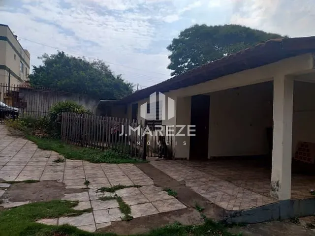 Casa com 410m² 2 quartos e 1 banheiro, à venda, no bairro Jardim Iguatemi em Apucarana