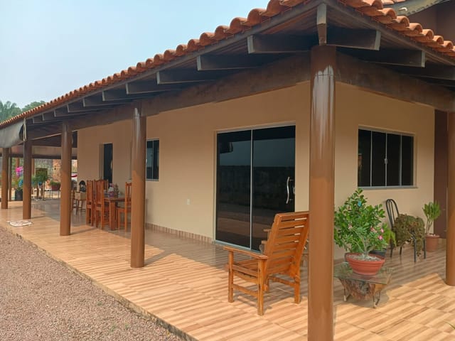 Casa com 675m² 2 quartos e 2 banheiros, à venda, no bairro Jardim Imperial em Sinop