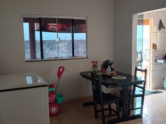 Casa com 675m² 2 quartos e 2 banheiros, à venda, no bairro Jardim Imperial em Sinop
