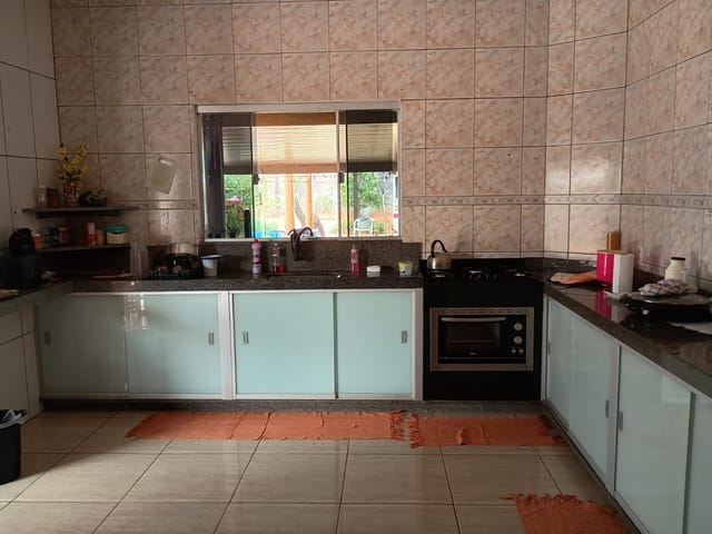 Casa com 675m² 2 quartos e 2 banheiros, à venda, no bairro Jardim Imperial em Sinop