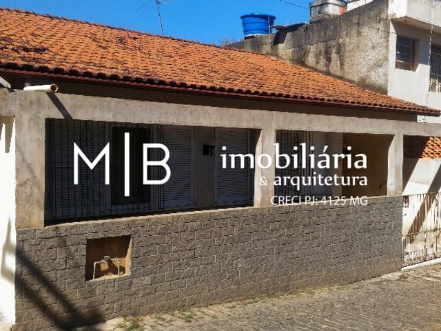 Casa 3 quartos e 1 banheiro, à venda, no bairro GRANJARIA em CATAGUASES