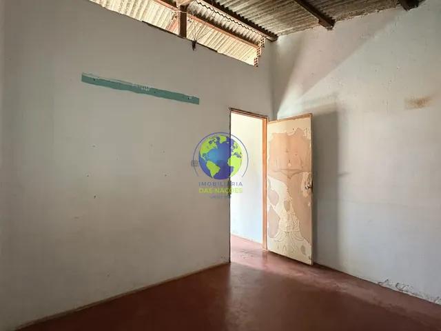 Casa com 150m² 2 quartos e 1 banheiro, à venda, no bairro Jardim Florianópolis em Cuiabá