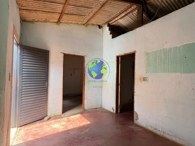 Casa com 150m² 2 quartos e 1 banheiro, à venda, no bairro Jardim Florianópolis em Cuiabá