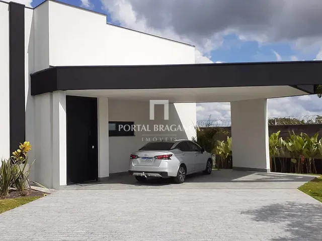 Casa com 470m² 3 quartos e 5 banheiros, à venda, no bairro Condomínio Residencial Campos do Conde em Bragança Paulista