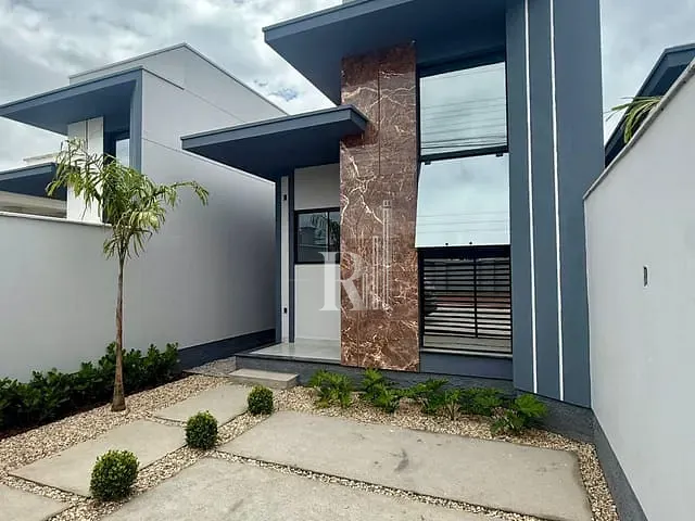 Casa 2 quartos e 2 banheiros, à venda, no bairro Universitário em Tijucas