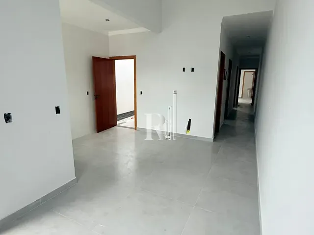 Casa 2 quartos e 2 banheiros, à venda, no bairro Universitário em Tijucas