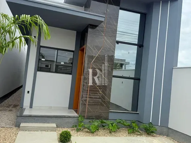 Casa 2 quartos e 2 banheiros, à venda, no bairro Universitário em Tijucas