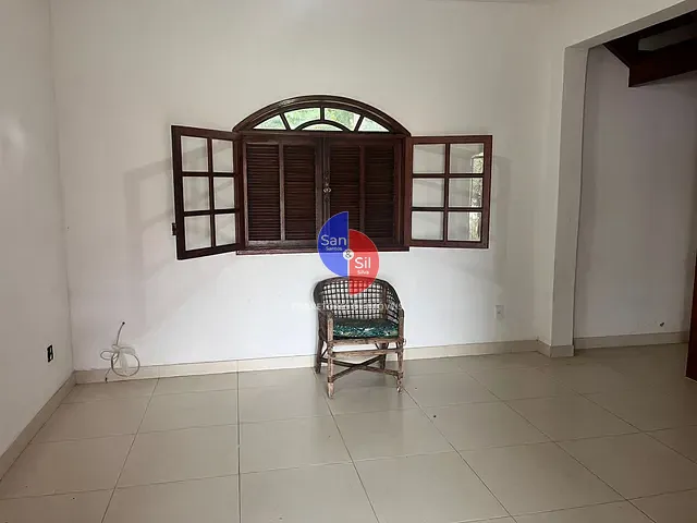 Casa com 880m² 4 quartos e 5 banheiros, à venda, no bairro Caneca Fina em Guapimirim