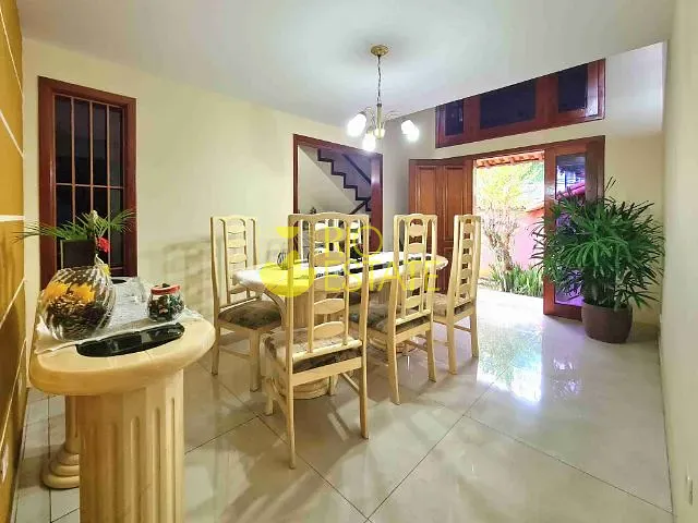 Casa com 350m² 3 quartos e 4 banheiros, à venda, no bairro Jardim Primavera em Volta Redonda