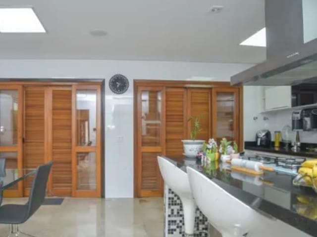 Casa com 350m² 3 quartos e 3 banheiros, à venda, no bairro Vila Monumento em São Paulo